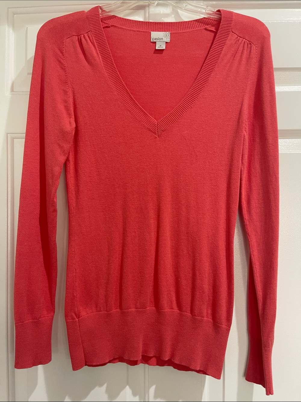 Caslon Coral V-Neck Long Sleeve Sweater